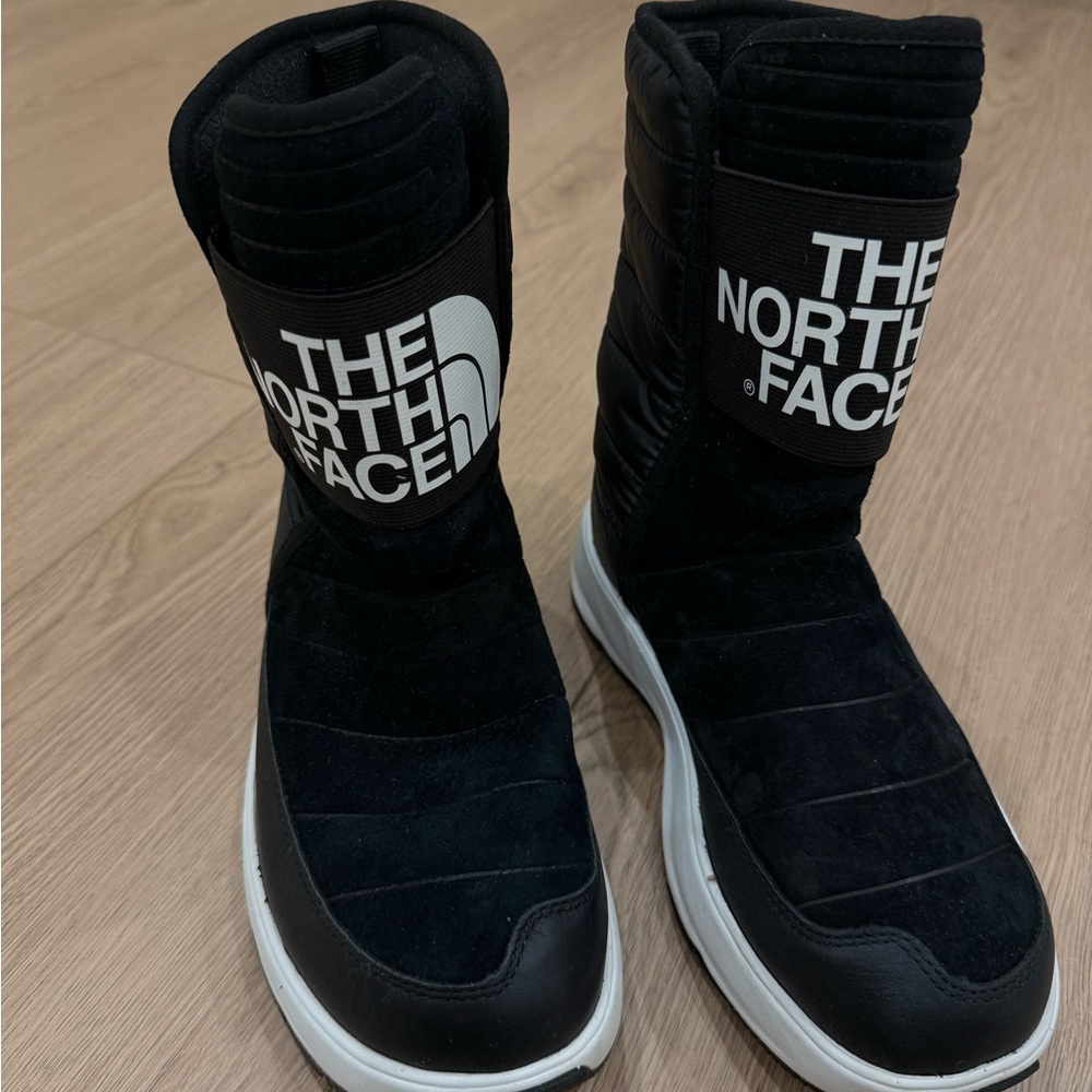 The North Face Black Quilted Boots